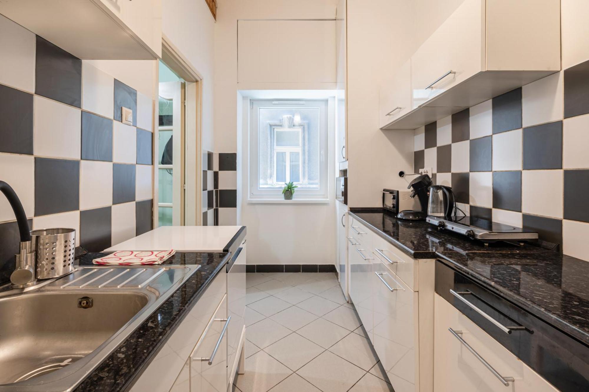 Affordable Heroes' Square Residence Budapest Bagian luar foto